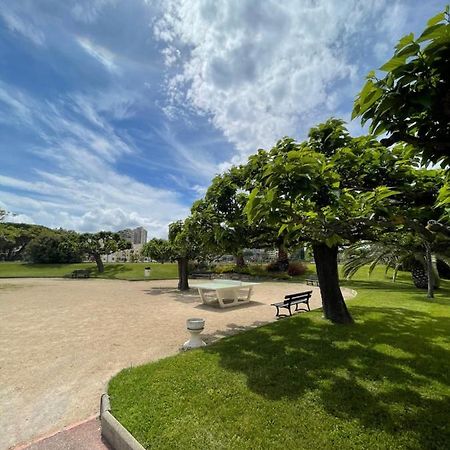 Beau Studio Dans Residence Avec Piscine Et Vue Sur La Ville - 5Min Des Plages Mandelieu Εξωτερικό φωτογραφία